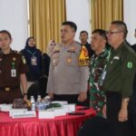 Kapolres Muba Menghadiri Rapat Pleno Rekapitulasi Penghitungan Suara Pilkada Serentak 2024 Tingkat Provinsi Dan Kabupaten Di Aula KPUD