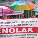 TOKOH MASYARAKAT BERSAMA WARGA DESA CIBUNTU TUTUP PERMANEN TEMPAT PENJUAL OBAT TERLARANG GOLANGAN G.DAN WARUNG MIRAS