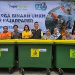 PT.FAJAR PAPER DUKUNG EKONOMI BERKELANJUTAN DAN KEBERSIHAN LINGKUNGAN DENGAN FASILITAS BIBIT LELE DAN UNIT TEMPAT SAMPAH