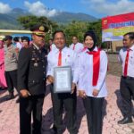 Kapolres Gayo Lues Serahkan Penghargaan Kepada Istri Personel Berprestasi Dihari Lahir Pancasila