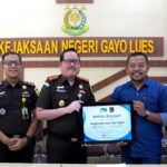 Pulihkan Keuangan Daerah sebesar Rp. 143.709.000, Kejari Gayo Lues terima Penghargaan