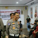 Polda Sulut Berbagi Kasih Saat Gelar Patroli Subuh