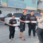 Tukang Parkir dan Tukang Ojek Pangkalan Jadi Sasaran Polsek Cikarang Barat Dalam Patroli Sekala Sedang di Jumat Berkah Dapatkan Makanan Siap Saji