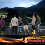 Polisi Cek Tkp Jembatan Gantung Cimanisan yang Ambruk 